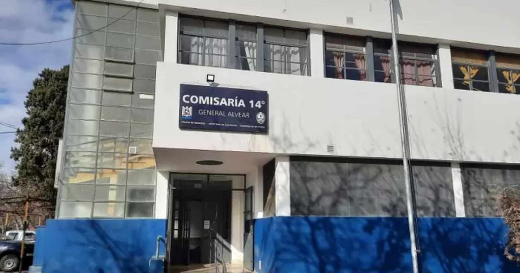 Robaron la batería de un vehículo en General Alvear