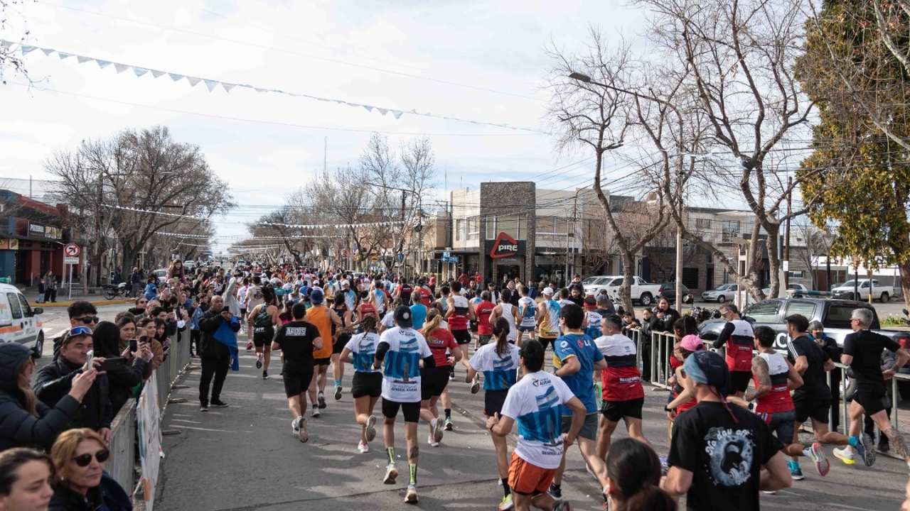 Atletismo pruebas de calle en General Alvear
