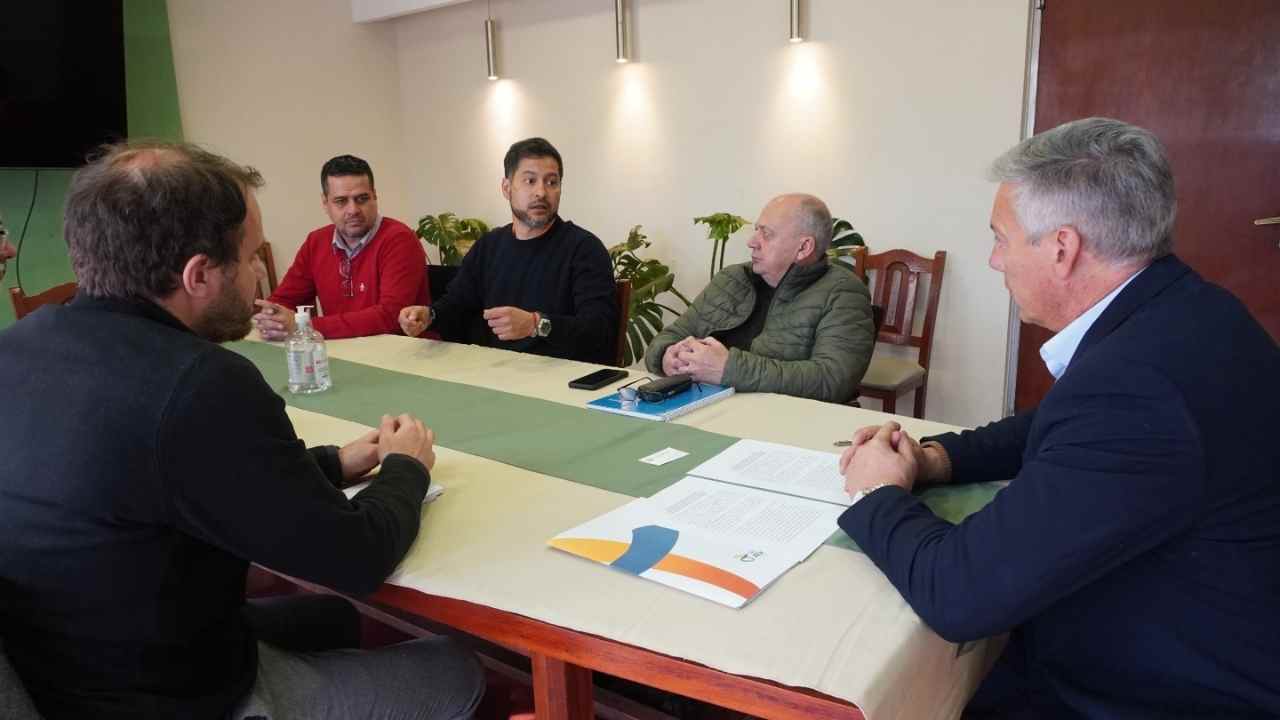 General Alvear y COVIAR firman convenio