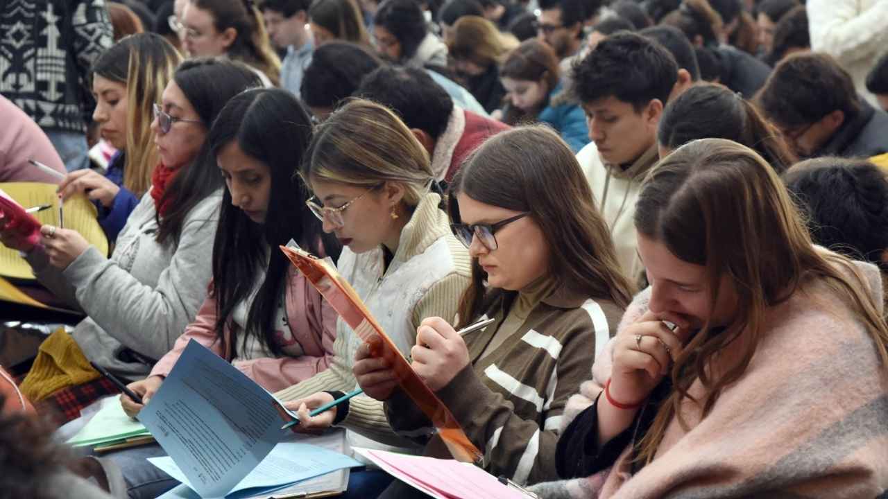 La DGE establece examen de ingreso en terciarios