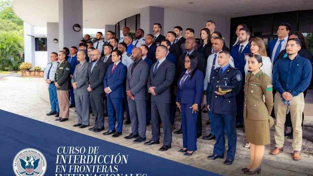 Policía de Mendoza se Capacita con especialistas de EEUU