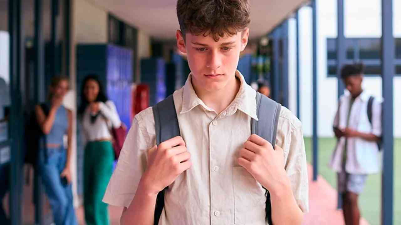 Proponen sanciones a padres de hijos que hacen bullyng