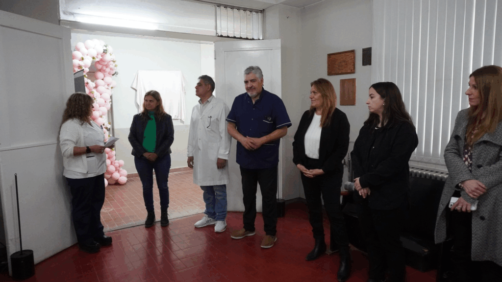 Estudiantes del IES hacen donación al Hospital