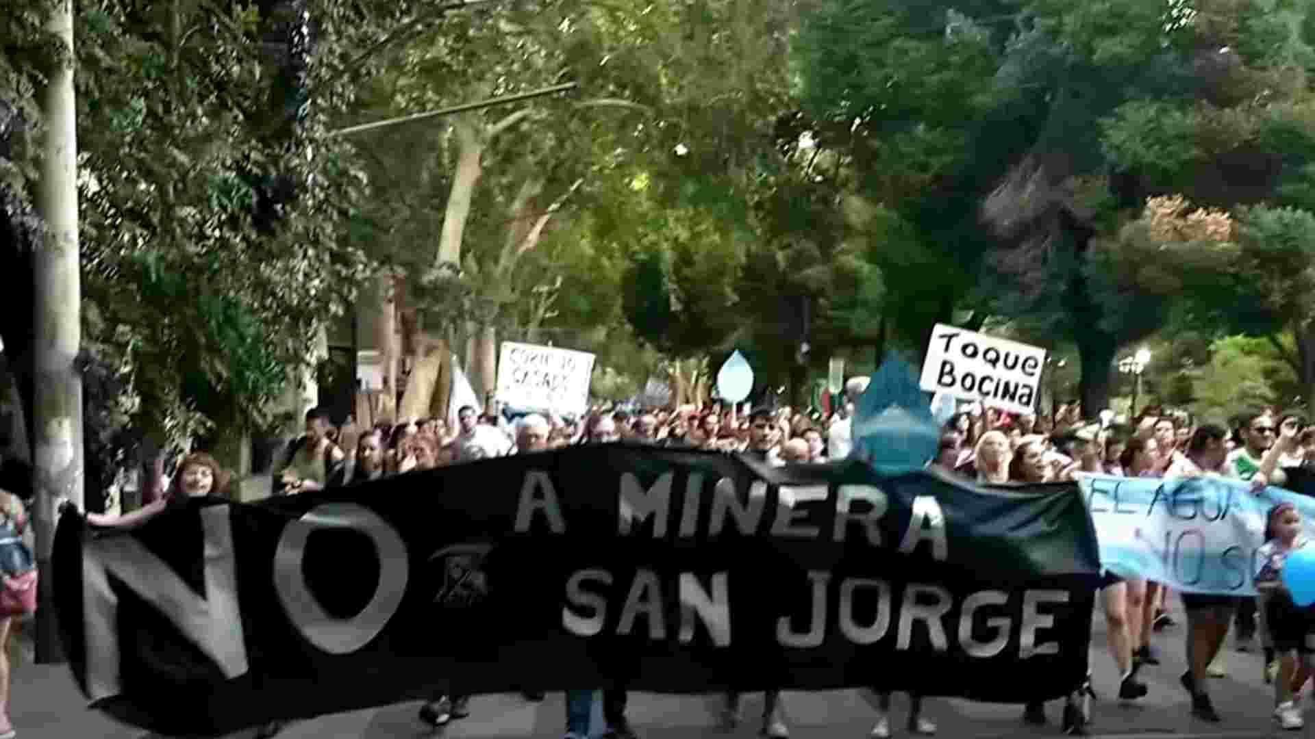 Marcha en Defensa de Ley de Glaciares Mendoza