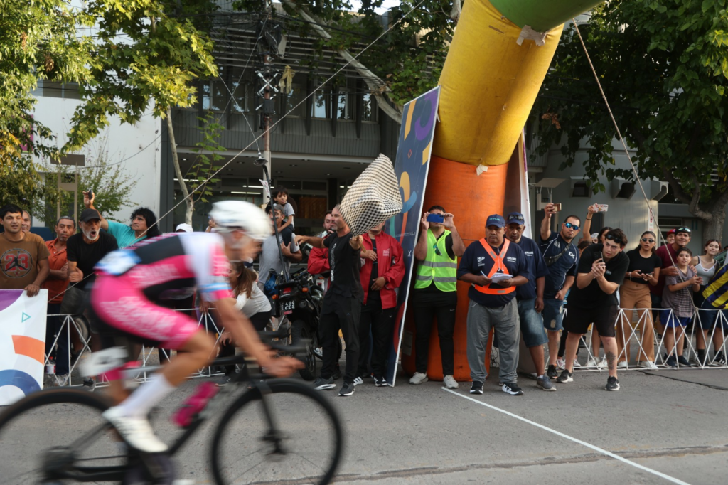 Mauricio Páez ganador Vuelta de Alvear 2026