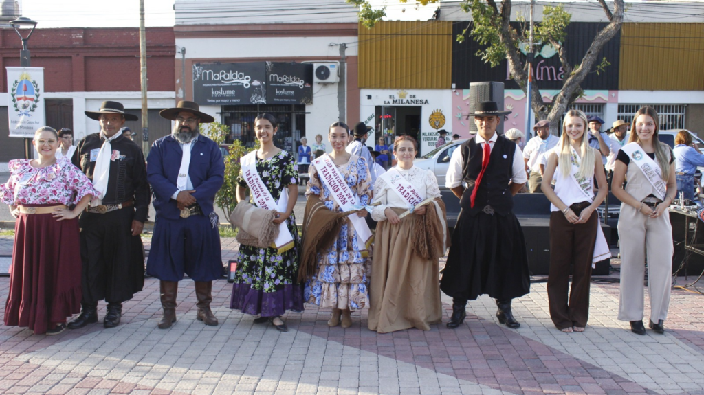 Magalí Aguilera Flor de la Tradición