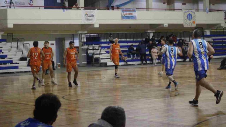 La Liga Municipal de Básquet coronó a sus campeones