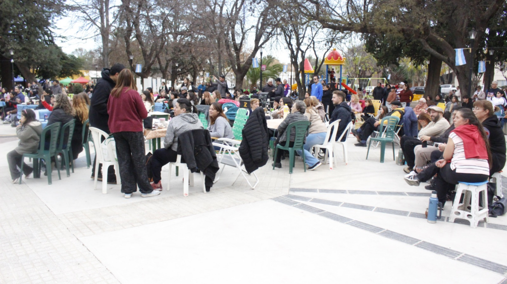 Dia de la Bandera en Alvear Oeste