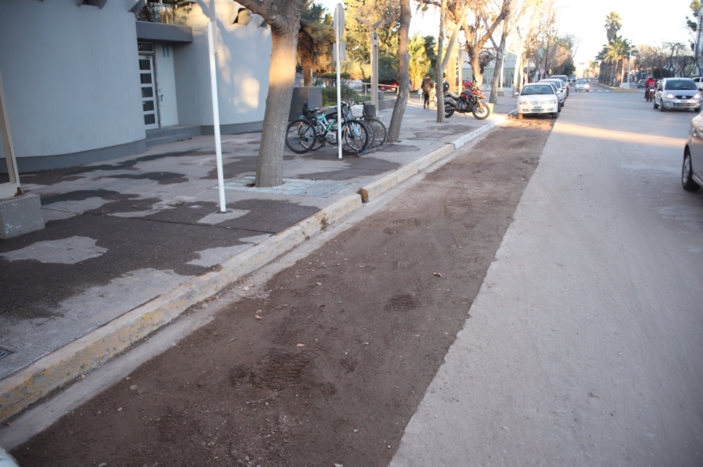 Remodelación de la avenida Alvear Oeste