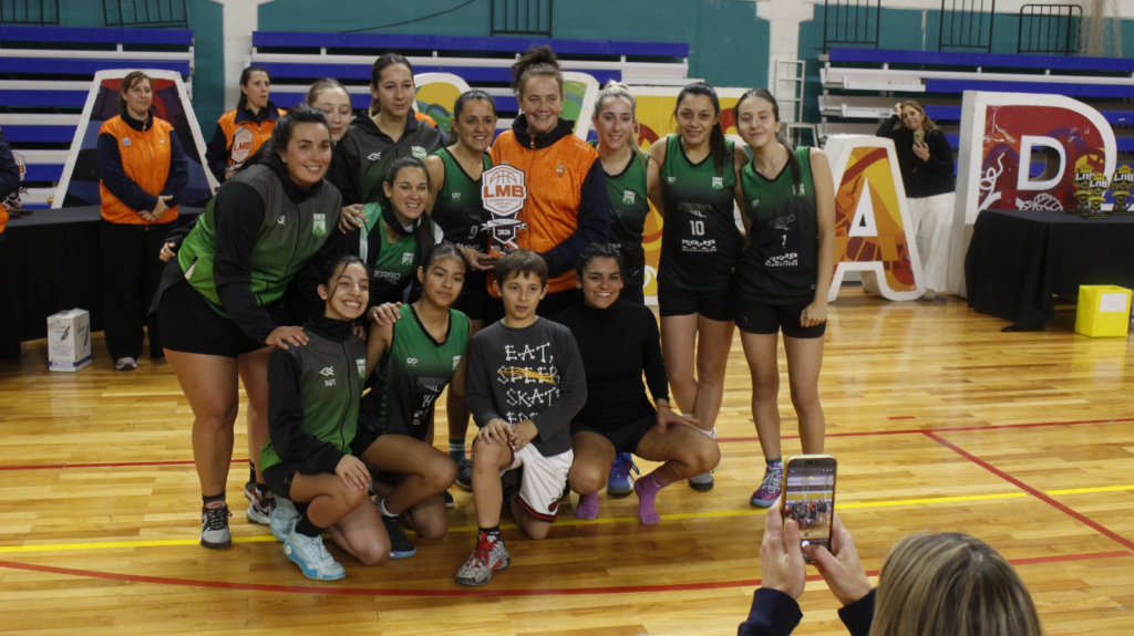 La Liga Municipal de Básquet coronó a sus campeones