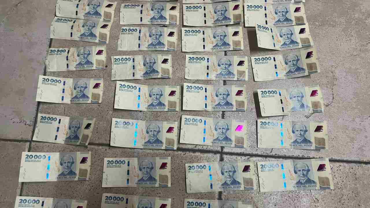 Billetes falsos en San Rafael