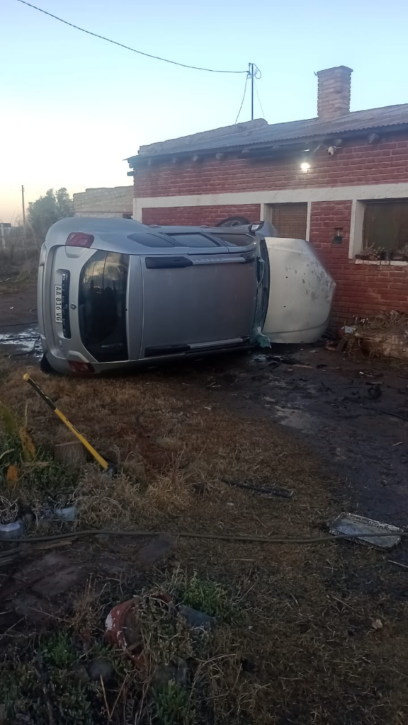 Tres mujeres heridas tras chocar contra una casa