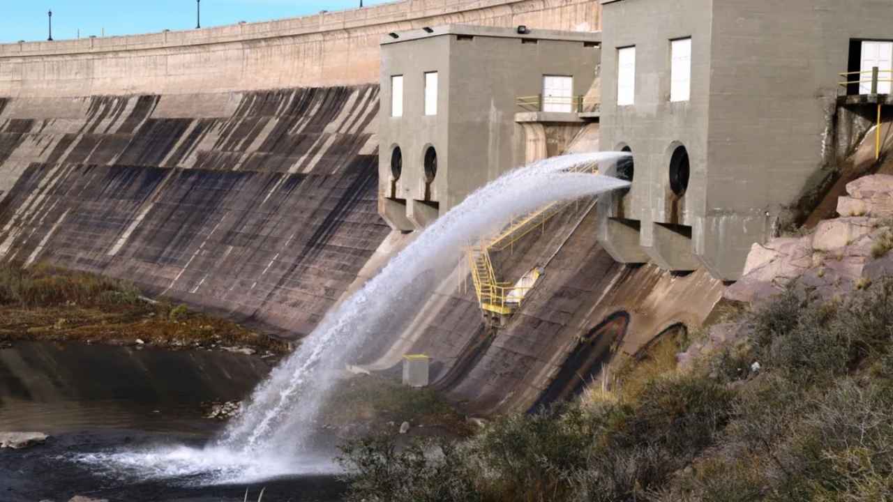 Regalías hidroeléctricas Mendoza Los Nihuiles