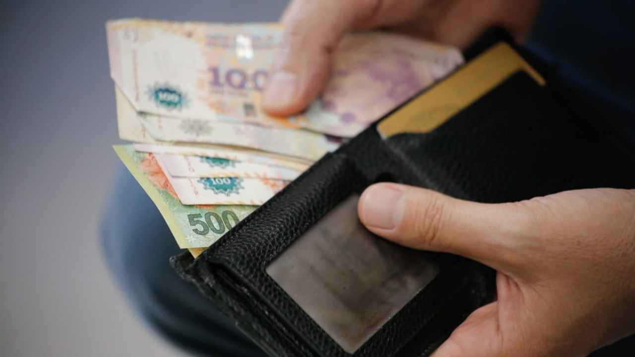 aumento del salario minimo vital y movil